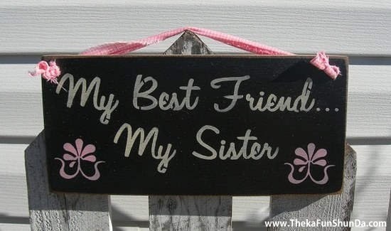 happy-sisters-day