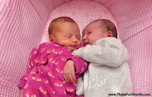 happy-sisters-day
